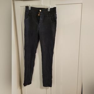 Black skinny jeans
